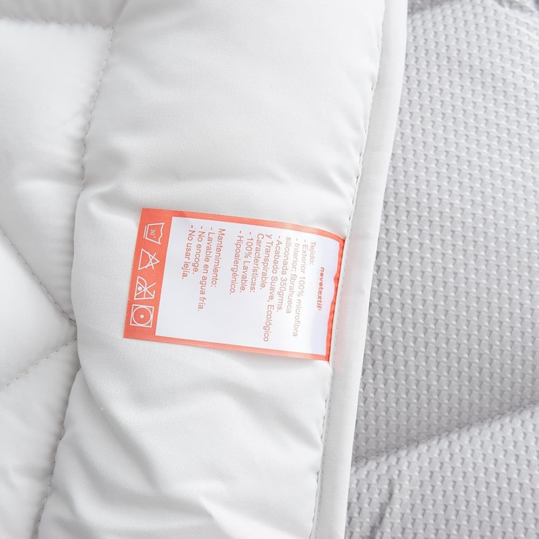 Novotextil- Couette bicolore. microfibre. Densité 350gr/m2 Gris